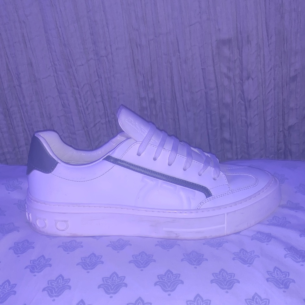 SALVATORE FERRAGAMO Low top sneakers